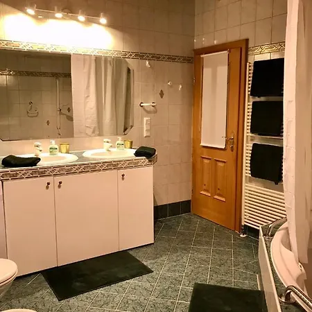 Jutta Deluxe Apartment